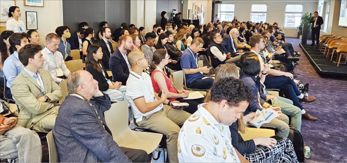 "韓 기후테크 스타트업 찾자"...글로벌 VC 몰렸다 - 뉴스 썸네일 이미지