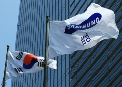 "삼성전자, 내년 하반기까지 공급 부족…반도체업종 최선호주"-KB
