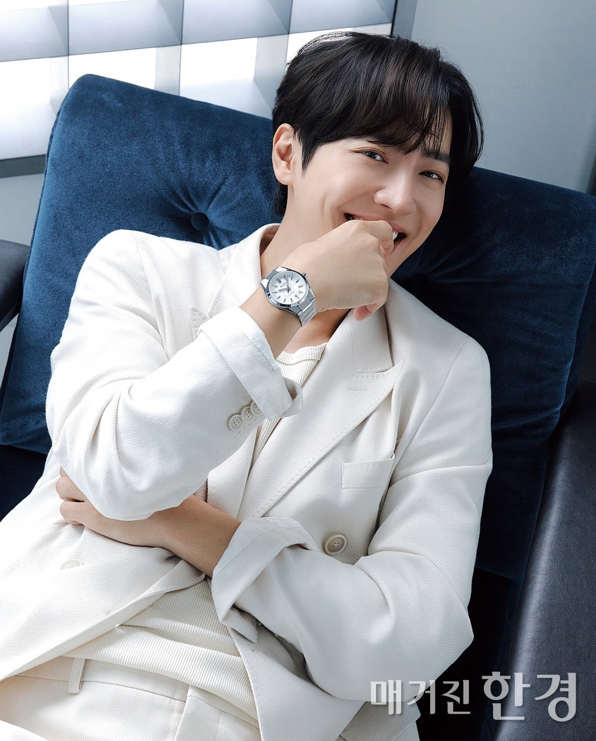 아이보리 멜란지 코튼 캐시미어 재킷은 보스  
