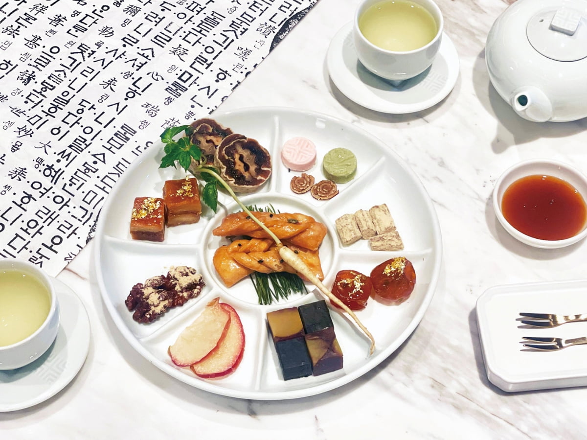 애프터눈티 말고 오후 다과상