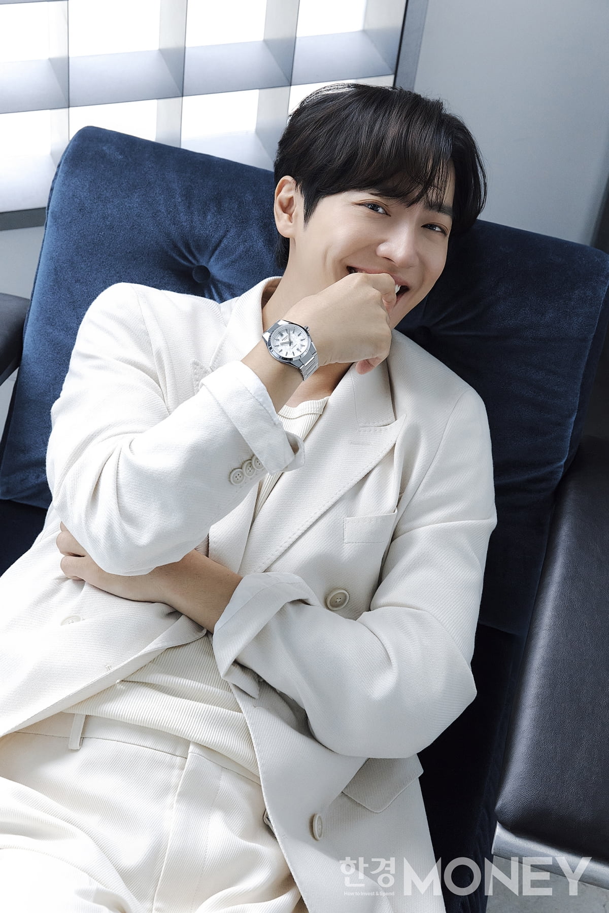 배우 이상엽, 한경머니 10월호 통해 비주얼 화보 공개…