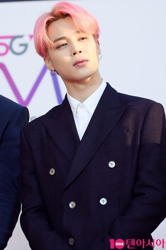 BTS's Jimin and Family Make History as First 'Three Generations' Members of Green Noble Club