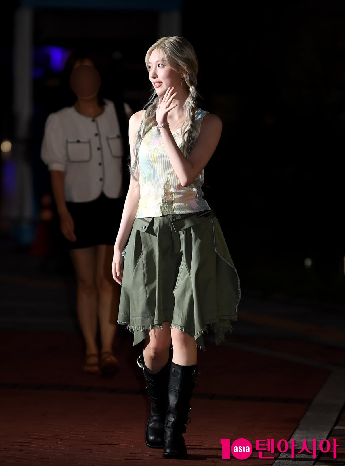 アイヴのガウル、2026 S/S ソウルファッションウィーク開幕式に登場