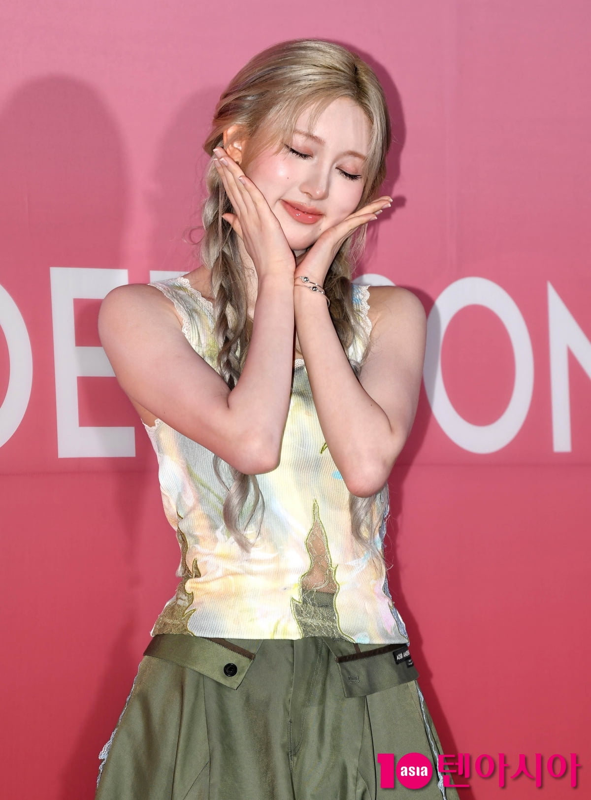アイヴのガウル、2026 S/S ソウルファッションウィーク開幕式に登場