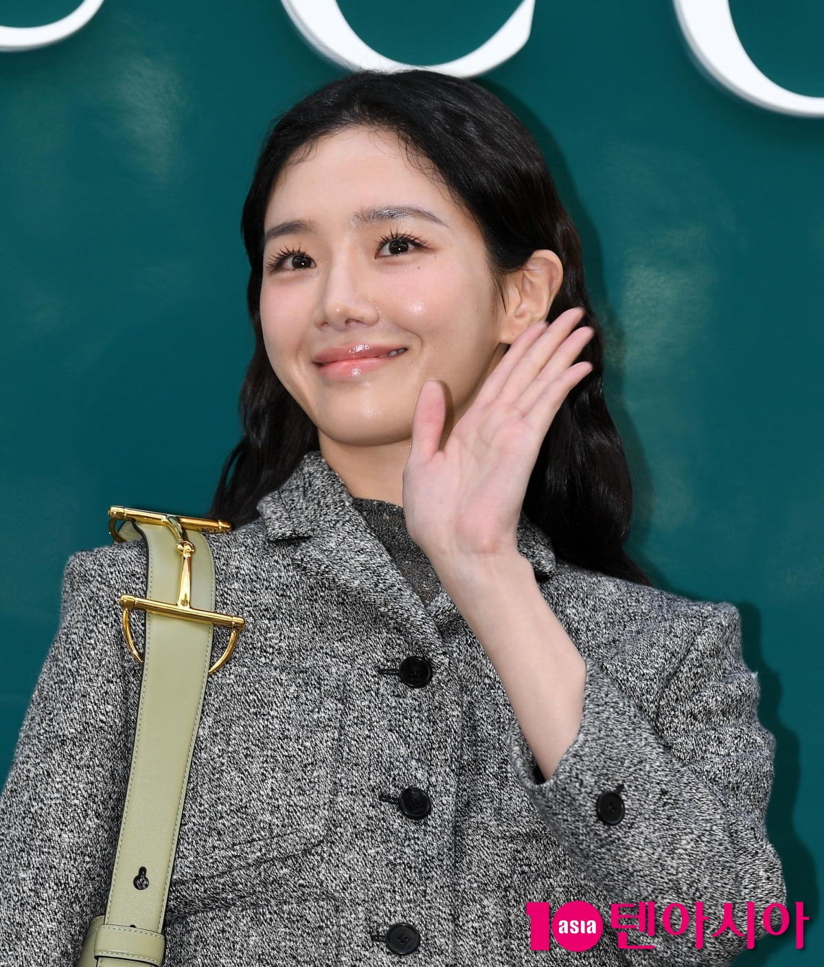 パク・ギュヨン、グッチオステリアソウルのリニューアルイベントに登場