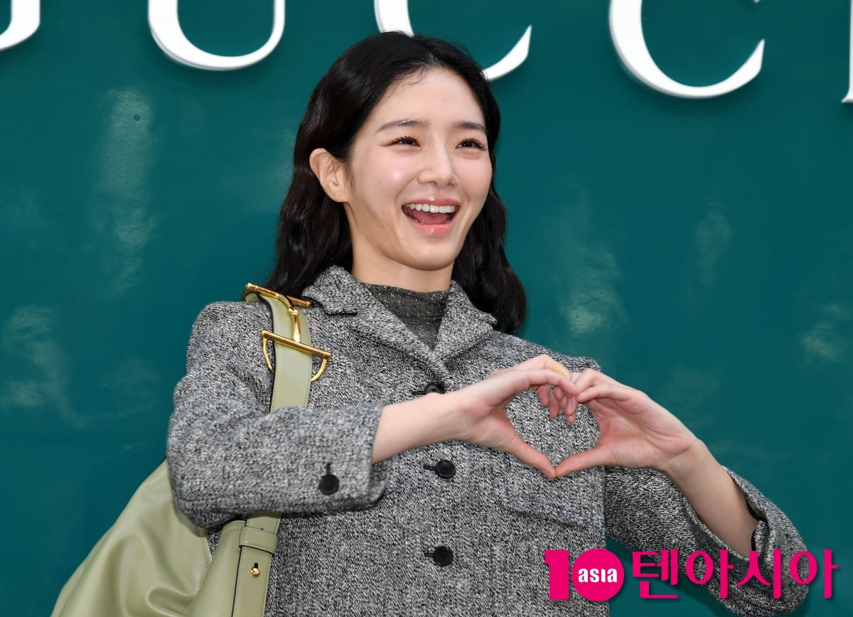 パク・ギュヨン、グッチオステリアソウルのリニューアルイベントに登場