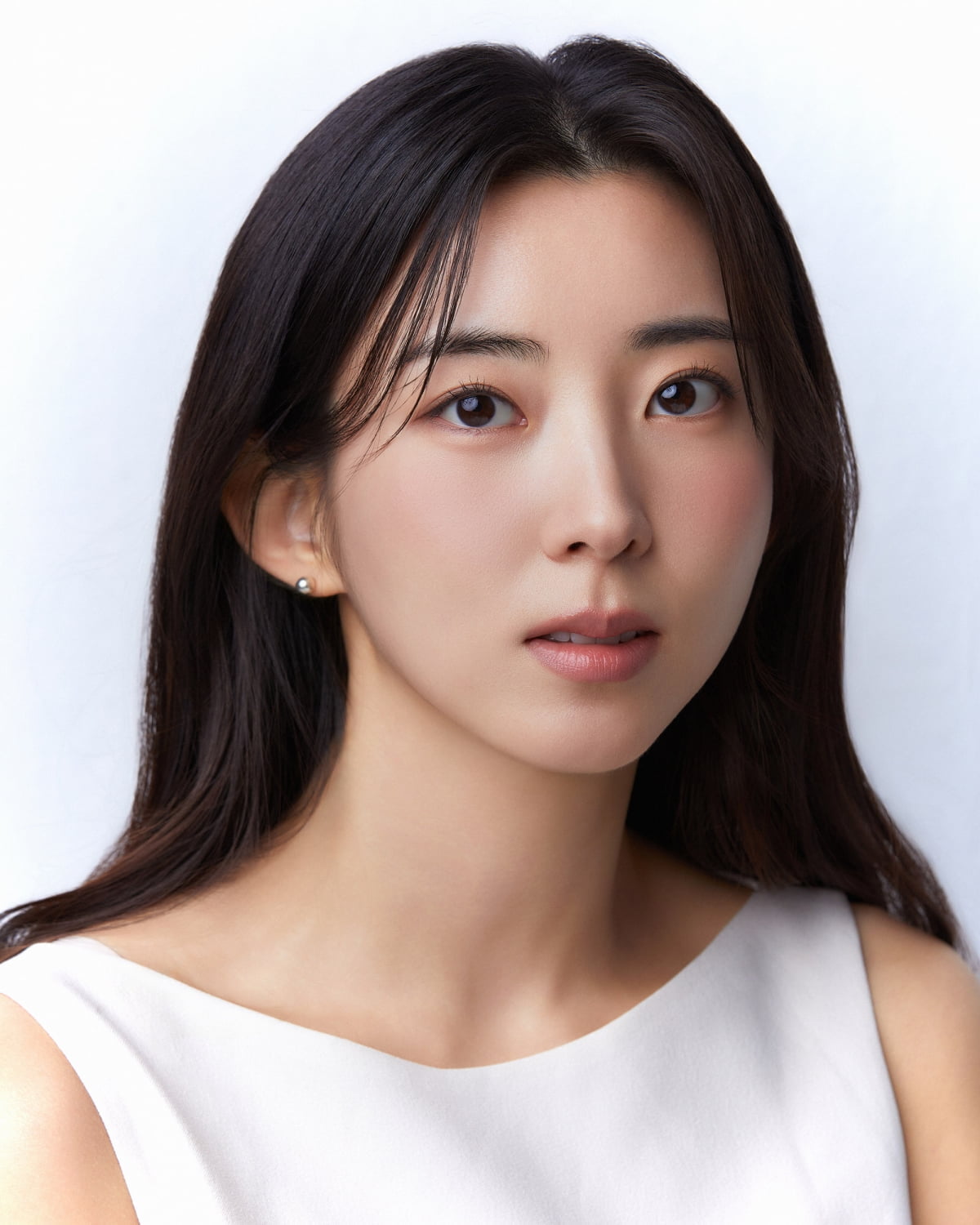 Former 4minute Member Kwon So-hyun Rejoins Cube Entertainment as an Actress
