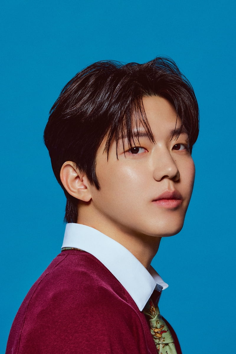DAY6 Celebrates 10th Anniversary with New Album 'The DECADE' and JYP Contract Renewal
