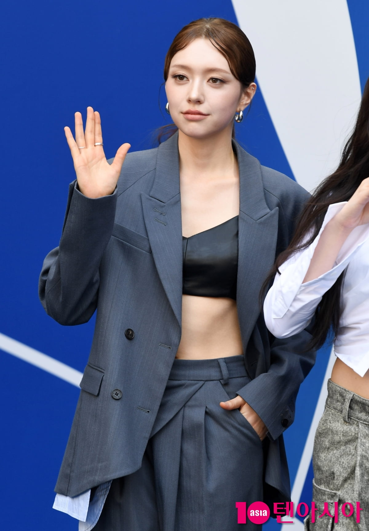 Fifty Fifty's Chanelle Moon Shines at 2026 S/S Seoul Fashion Week