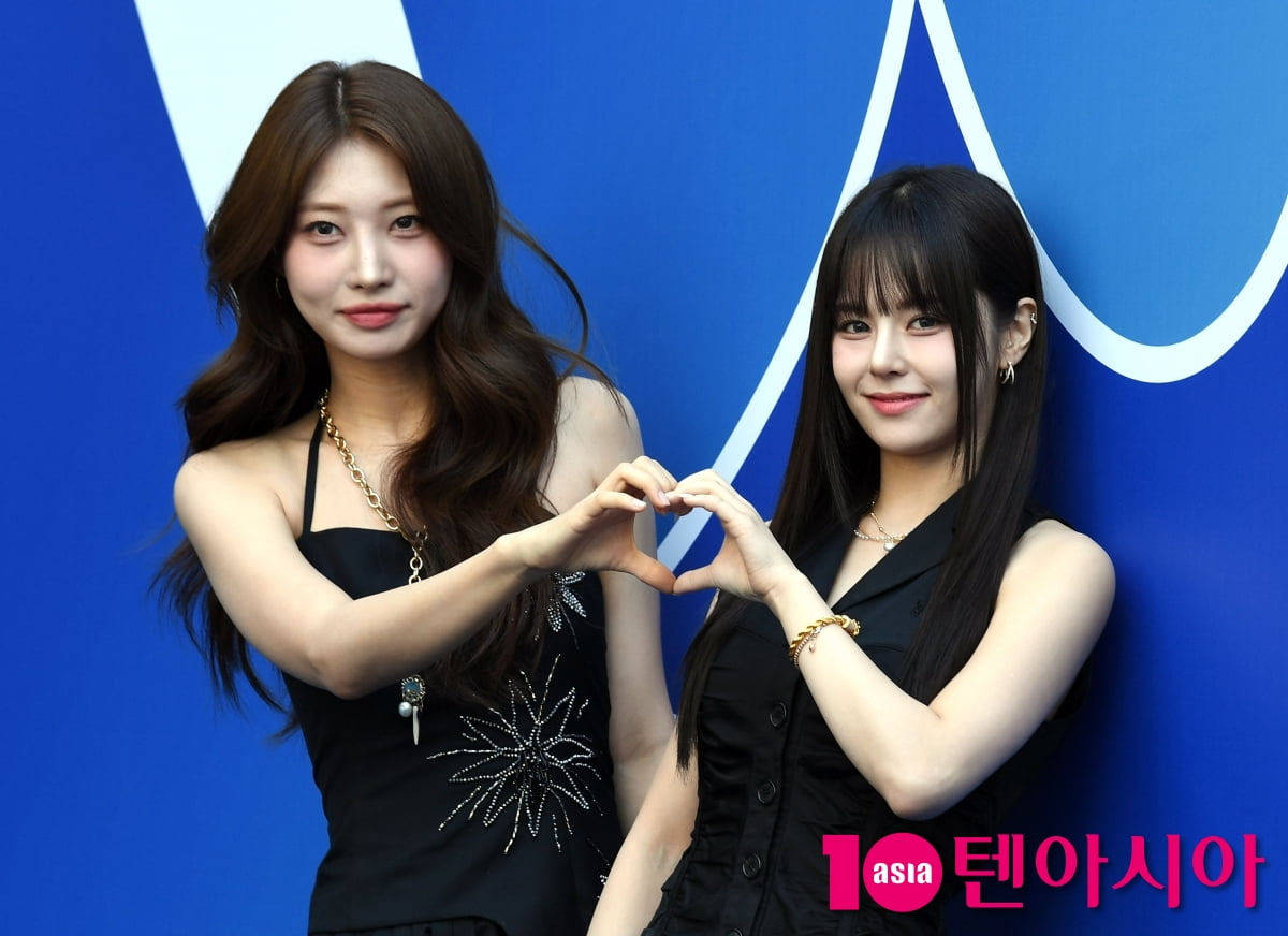 EVERGLOW's Sihyeon and E:U Shine at 2026 S/S Seoul Fashion Week