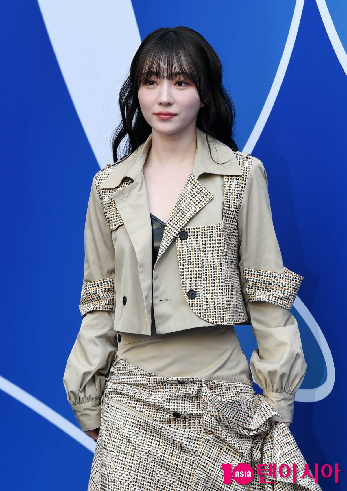 Dreamcatcher's Sua Shines at 2026 S/S Seoul Fashion Week