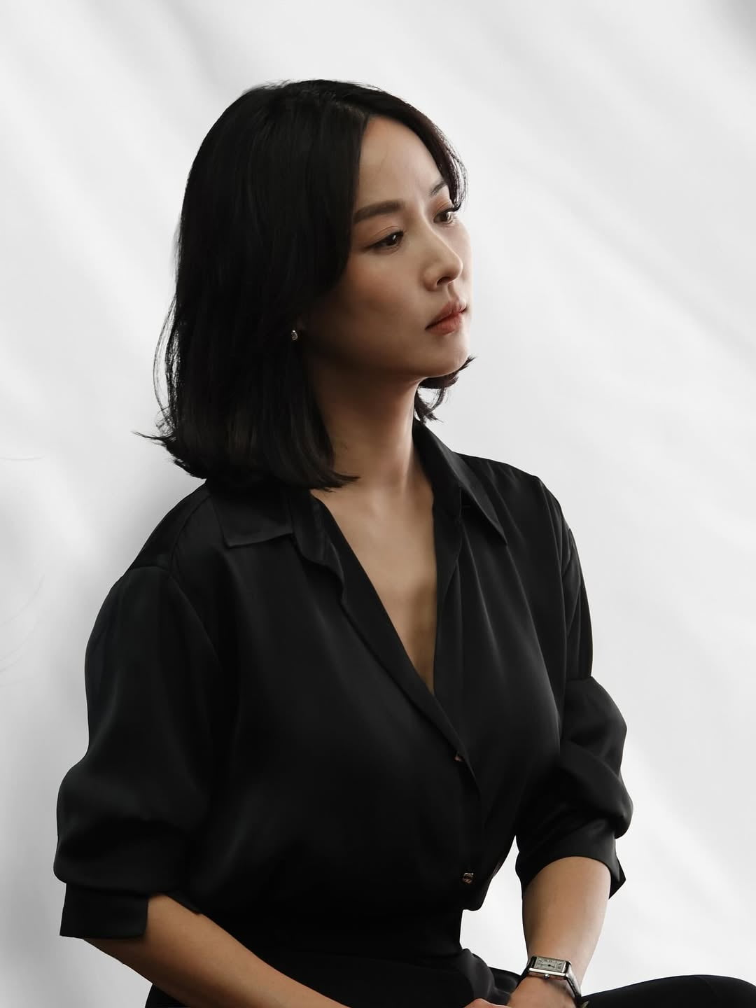 Korean Actress Jo Yeo-jeong Stuns in Photoshoot Ahead of 'The Murder Report' Release