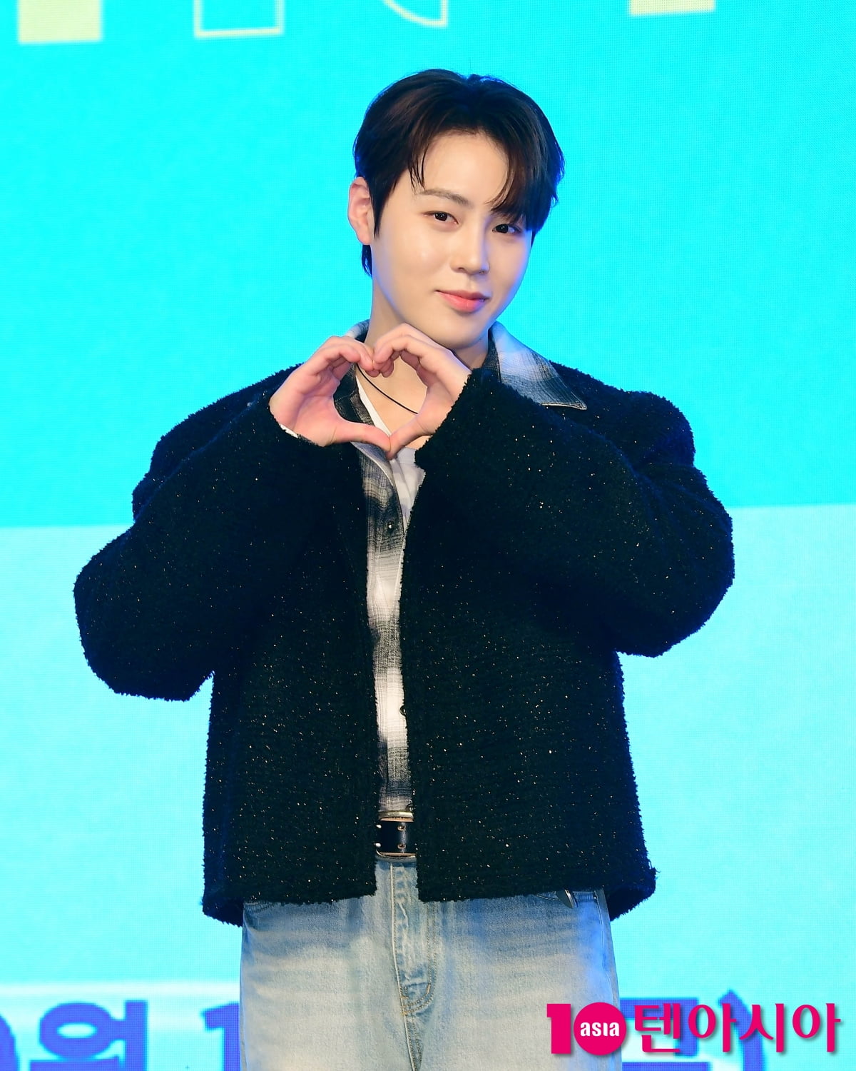Ha Sung-woon Tops Poll as Most Desired Male Singer to See Autumn Leaves With