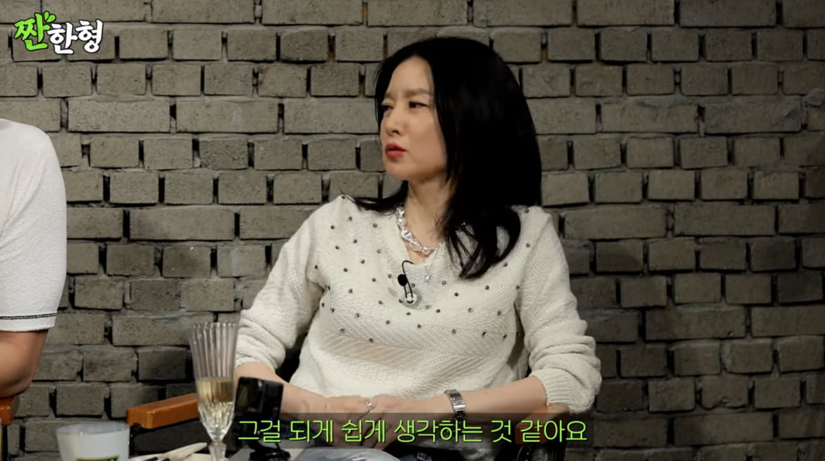 Lee Young-ae Discusses Her Daughter's Aspiring Idol Dreams and Parenting Insights