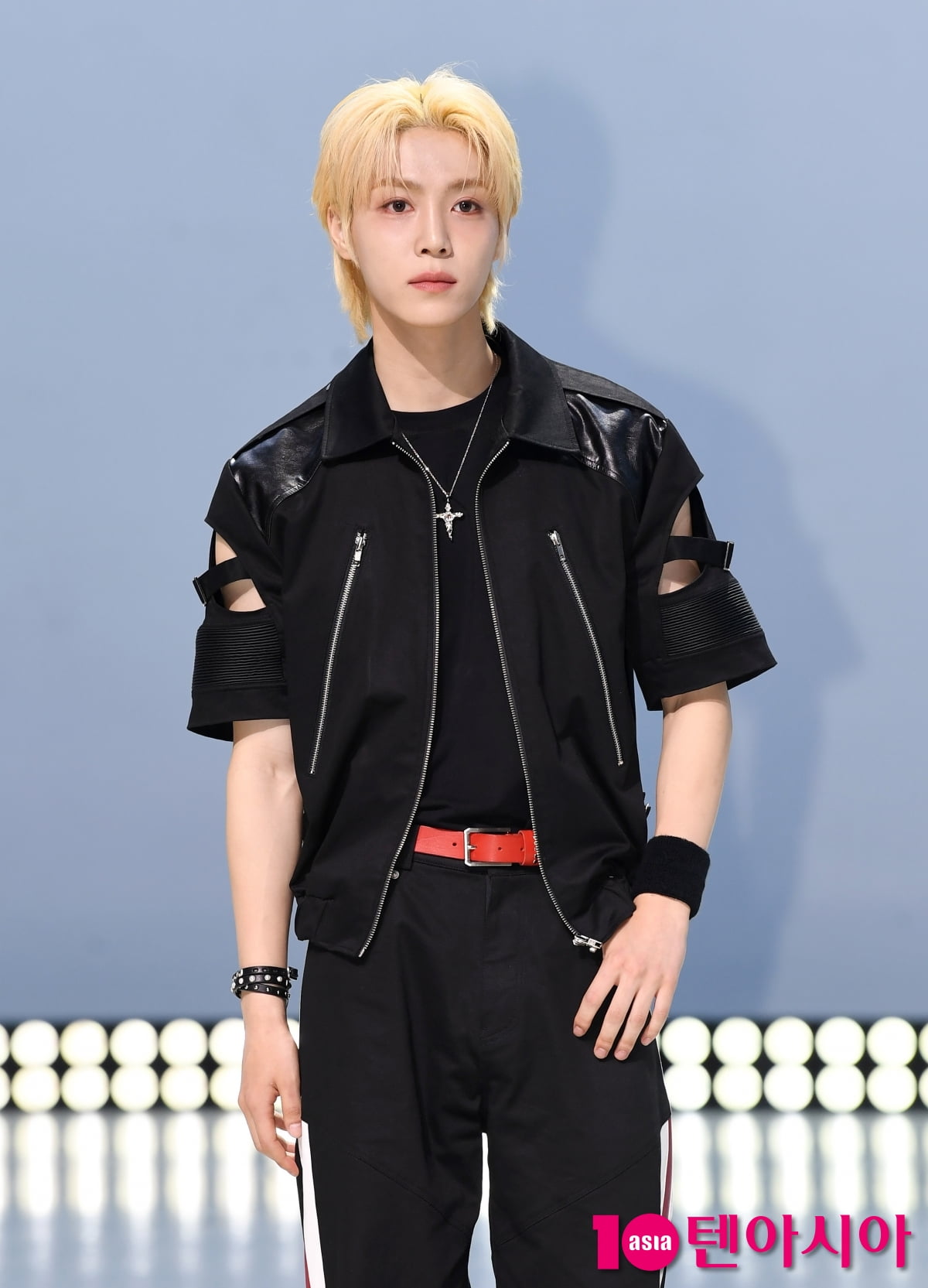 ALL(H)OURS' Minje Shines at 'VCF' Album Showcase in Seoul