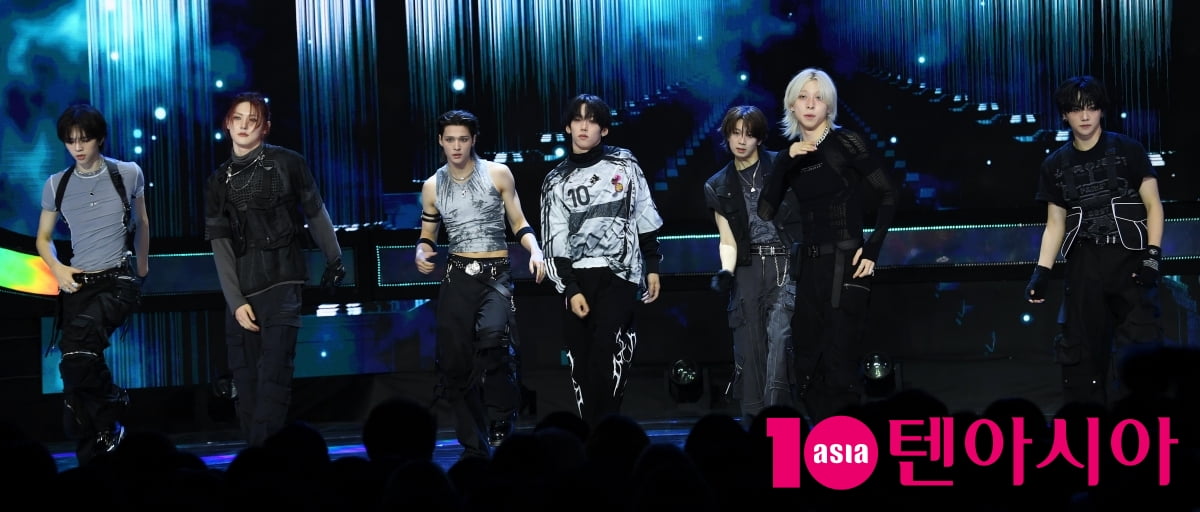 AMPERS&ONE Wows Audience with Stunning Performance on SBS 'The Show'