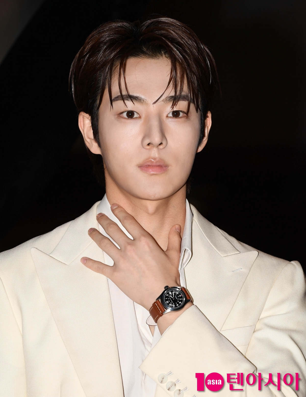 Actor Yoo Jung-hoo Attends Hamilton Pop-Up Store Opening in Seoul
