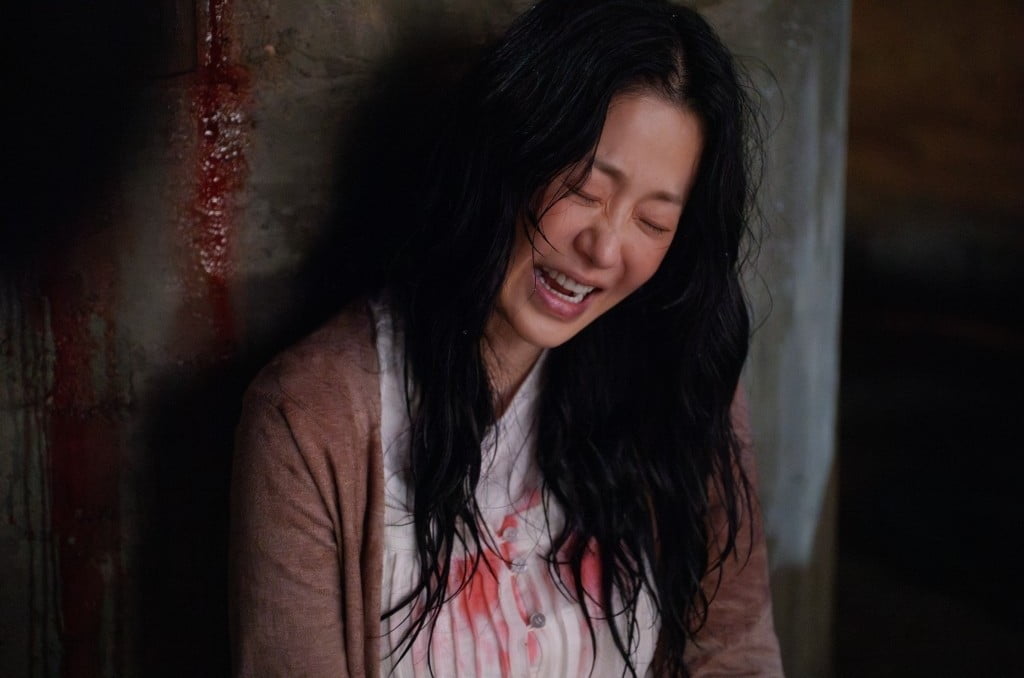 Unveiling the First Murder of 'Mantis: The Killer's Outing' - Go Hyun-jung's Riveting Performance