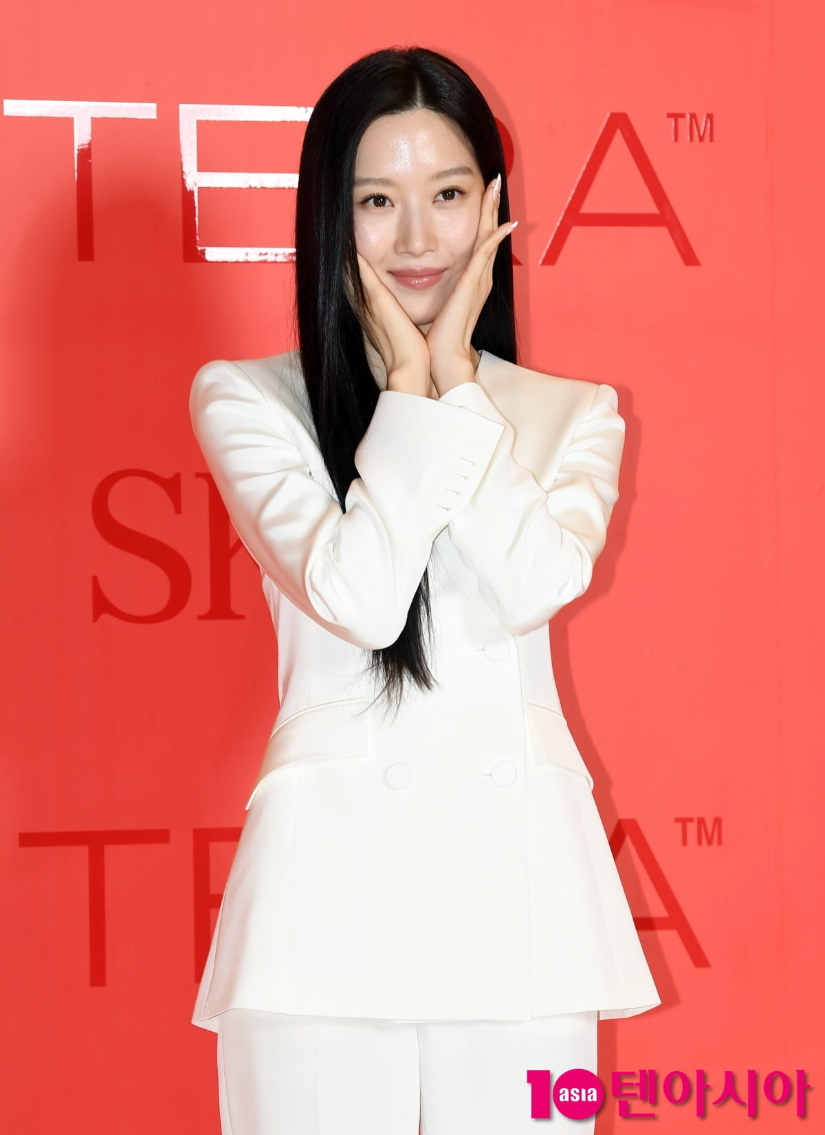 Actress Mun Ka-young Shines at SK-II Pop-Up Store Opening in Seoul