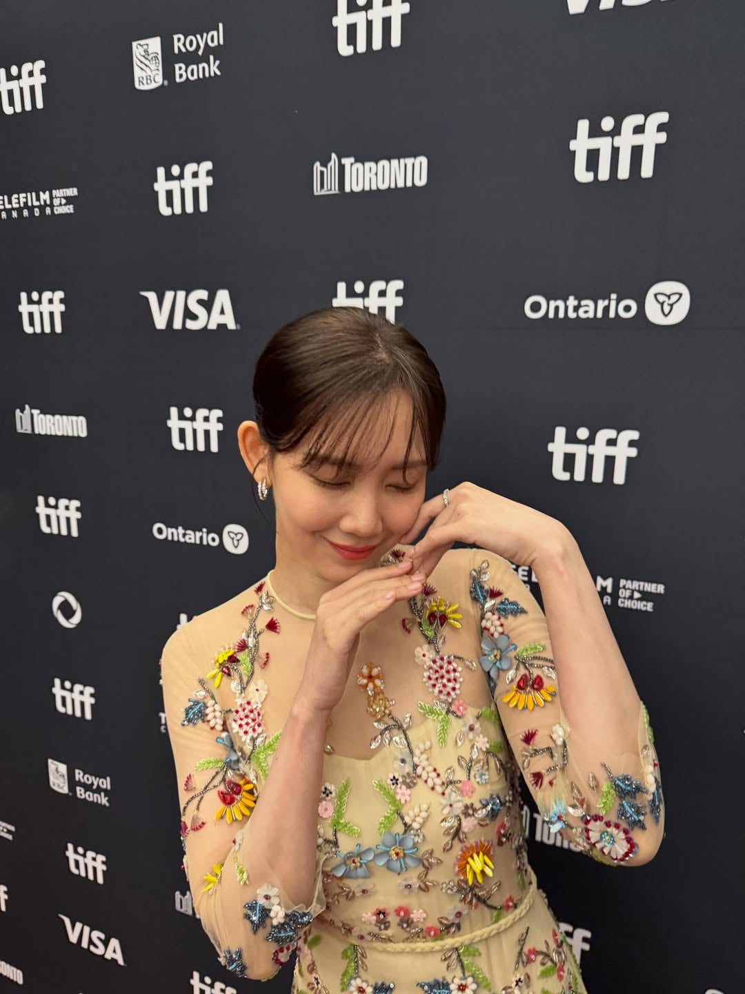 Shin Hyun-bin Dazzles in Floral Embroidered Dress at TIFF