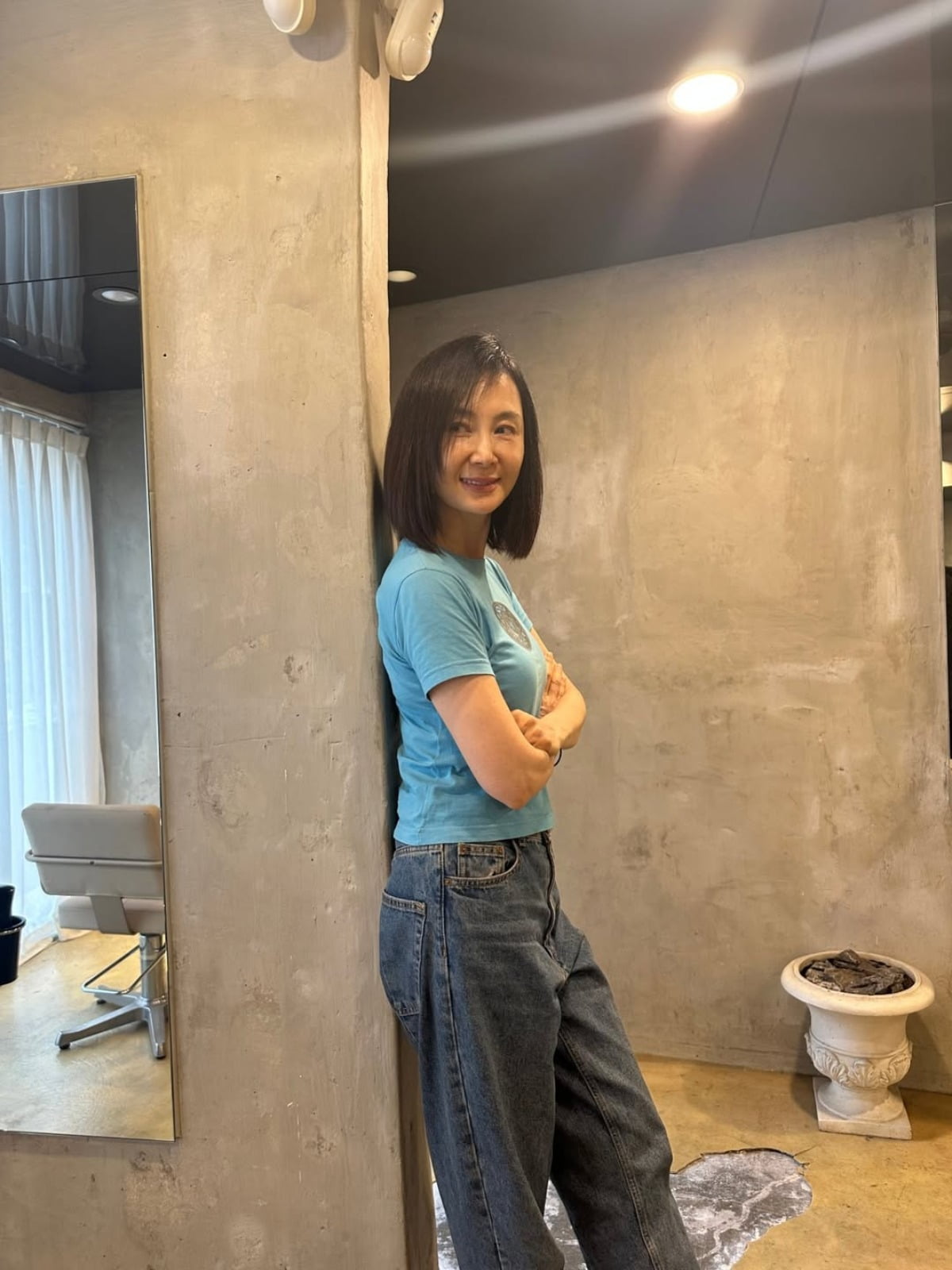 Korean Actress Chae Si-ra Stuns in Casual Denim and Blue Tee Look