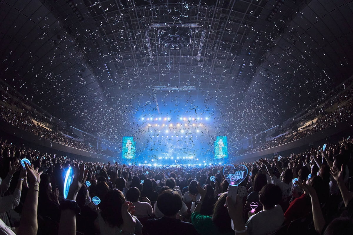 Park Hyung-sik Successfully Concludes First Fan Concert in Japan, Captivating 15,000 Fans