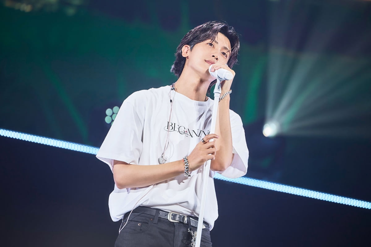 Park Hyung-sik Successfully Concludes First Fan Concert in Japan, Captivating 15,000 Fans