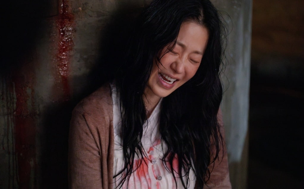 コ・ヒョンジョン主演『サマギ: 殺人者の外出』、視聴率上昇で話題沸騰