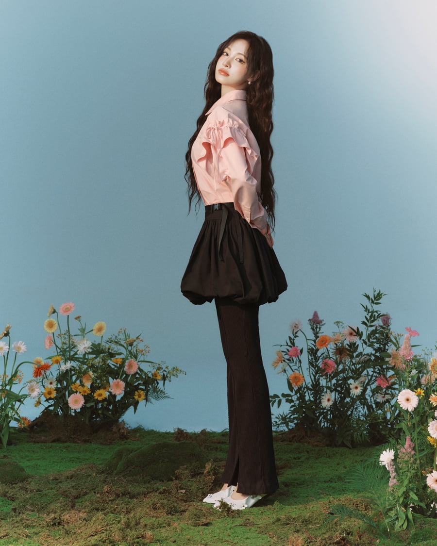IVE's LIZ Becomes the New Face of 8 seconds: A Fashion Collaboration with MINJUKIM