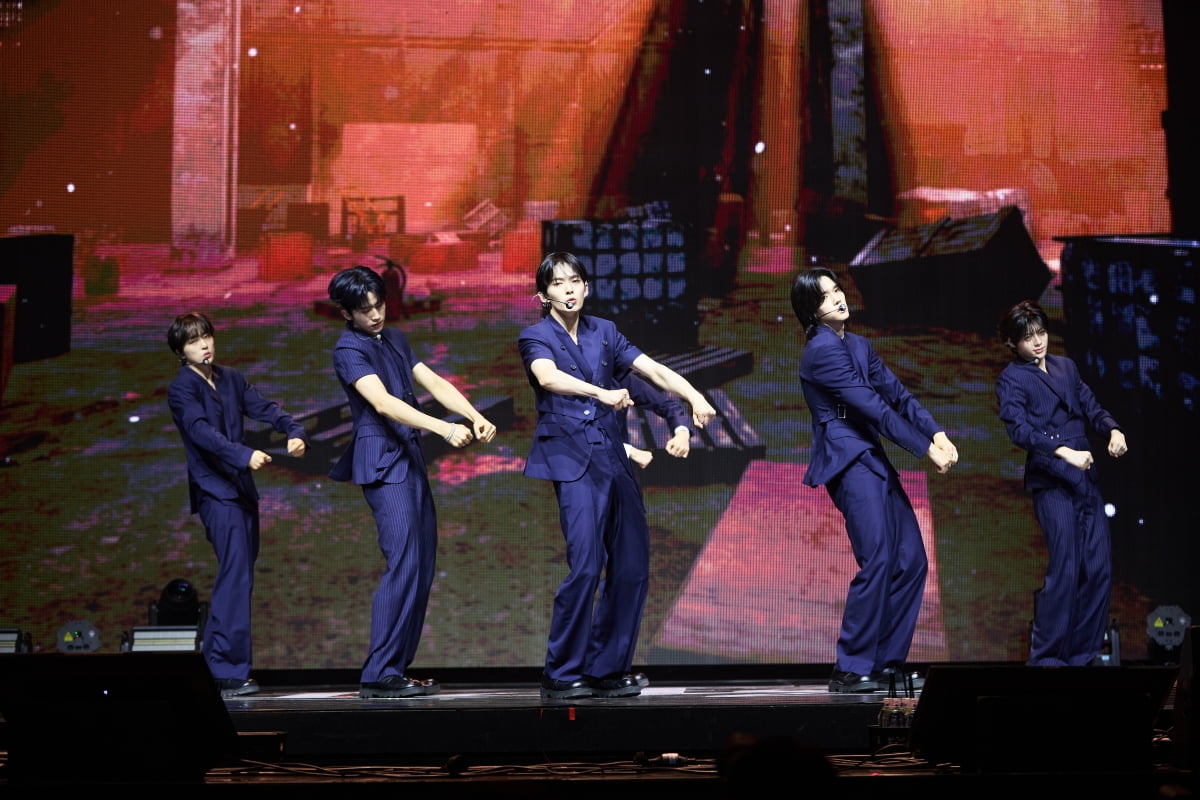 LUN8 Showcases Uncommon Love for Fans at 'LOST' Media Showcase