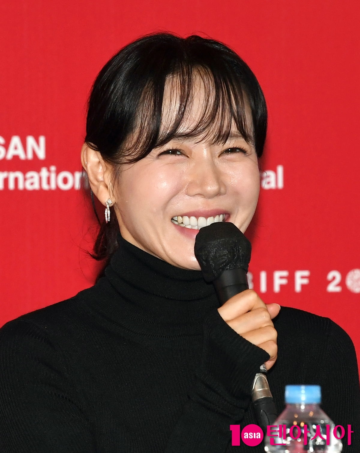 Son Ye-jin Attends Press Conference for 'No Other Choice' at Busan International Film Festival