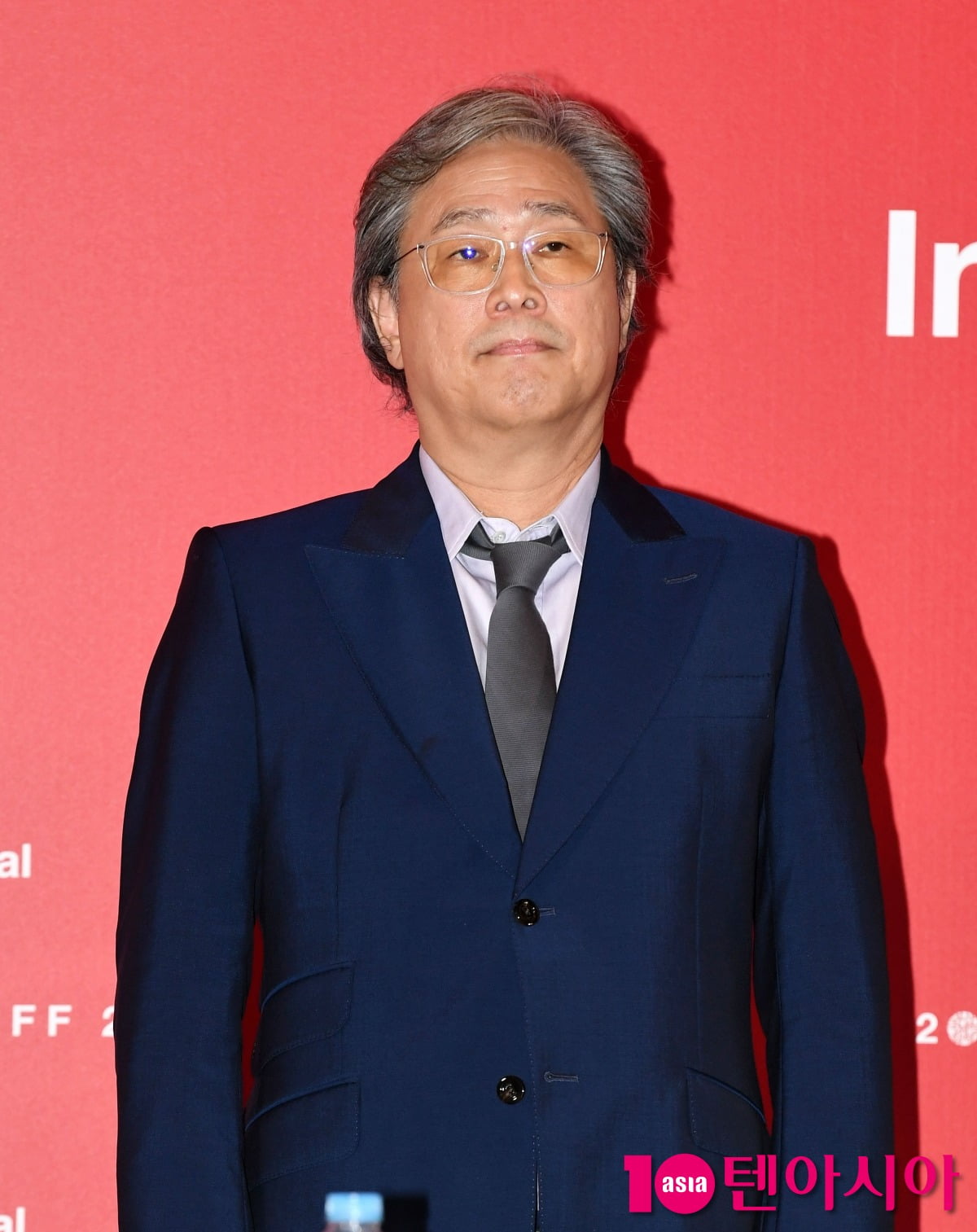 パク・チャヌク監督の新作『どうしようもない』、第30回釜山国際映画祭の開幕作に選定