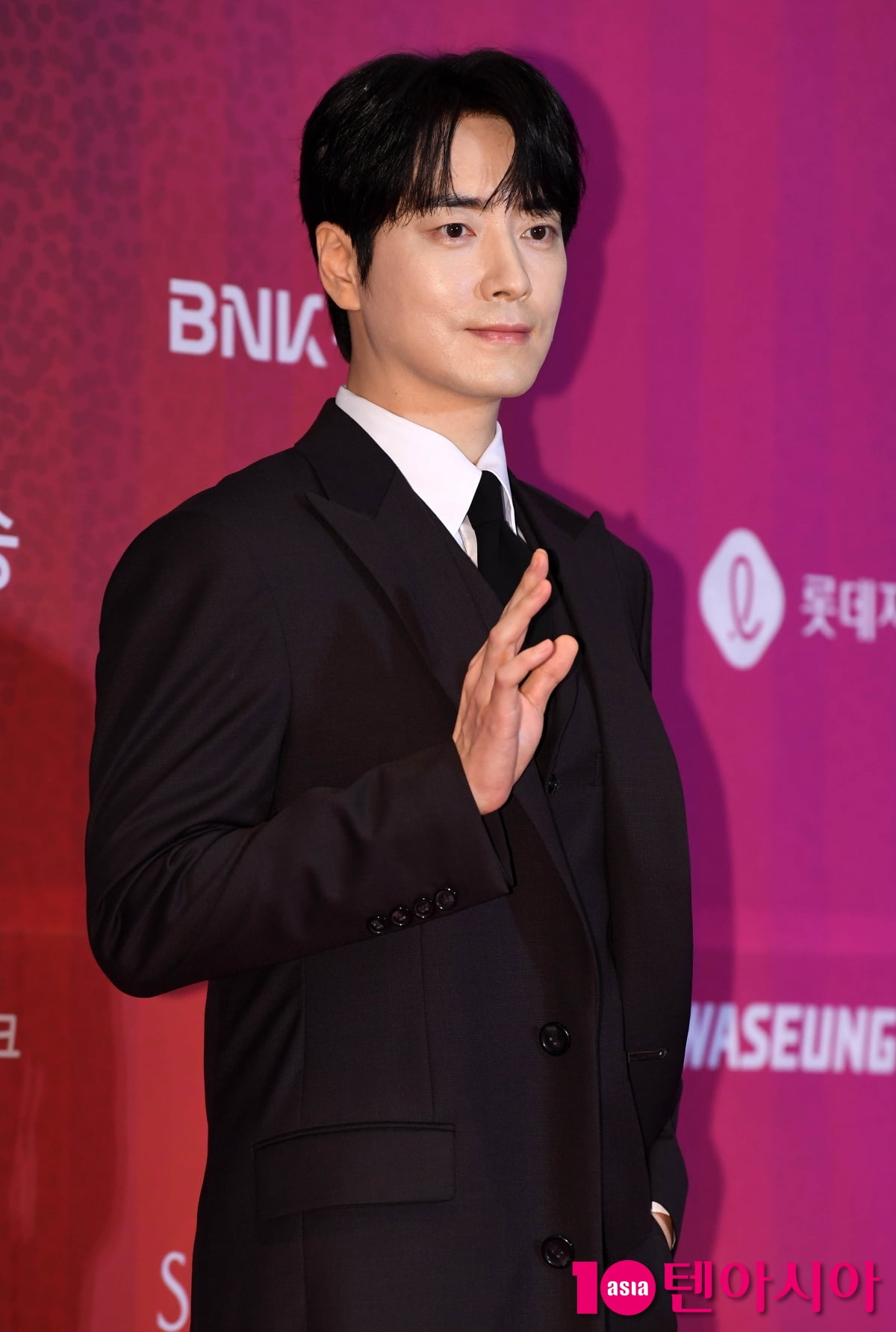 俳優イ・ジュニョク、釜山での釜日映画賞イベントに登場
