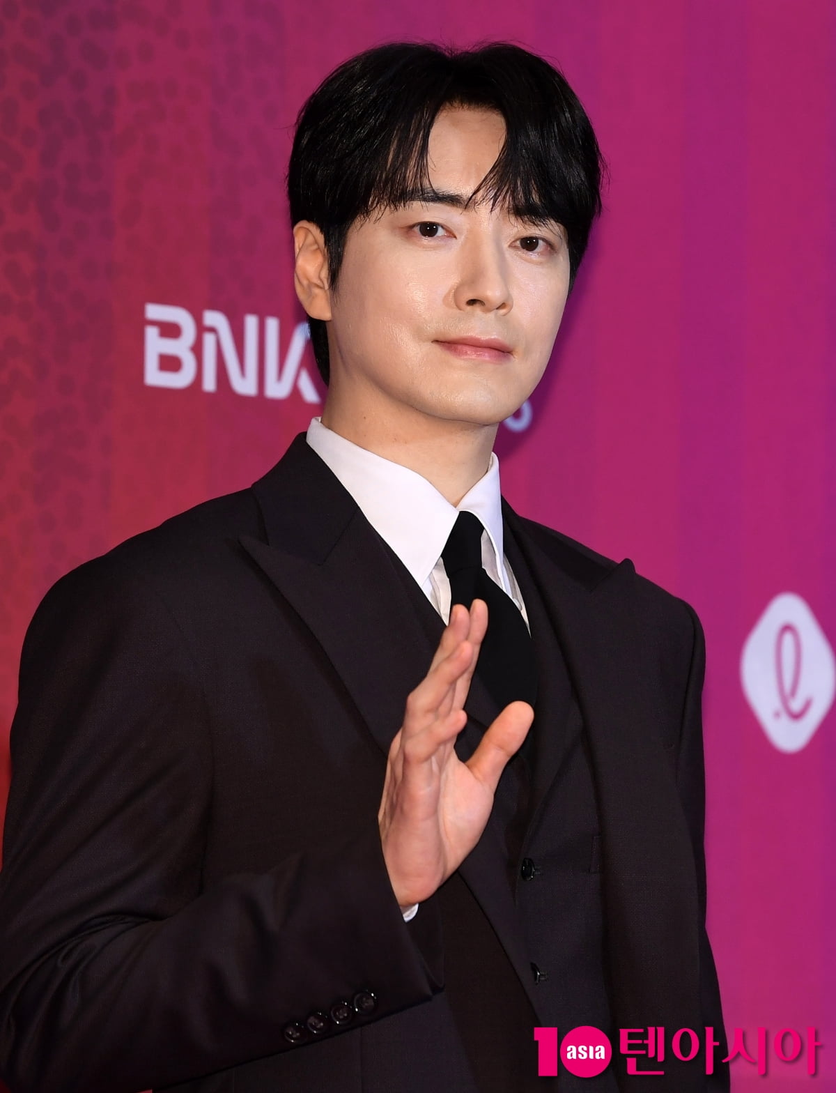俳優イ・ジュニョク、釜山での釜日映画賞イベントに登場