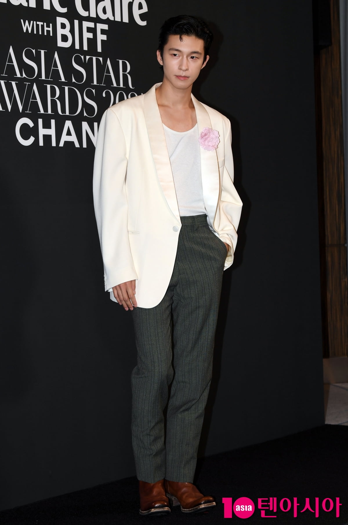 Actor Hong Kyung Shines at the 2025 Marie Claire Asia Star Awards in Busan