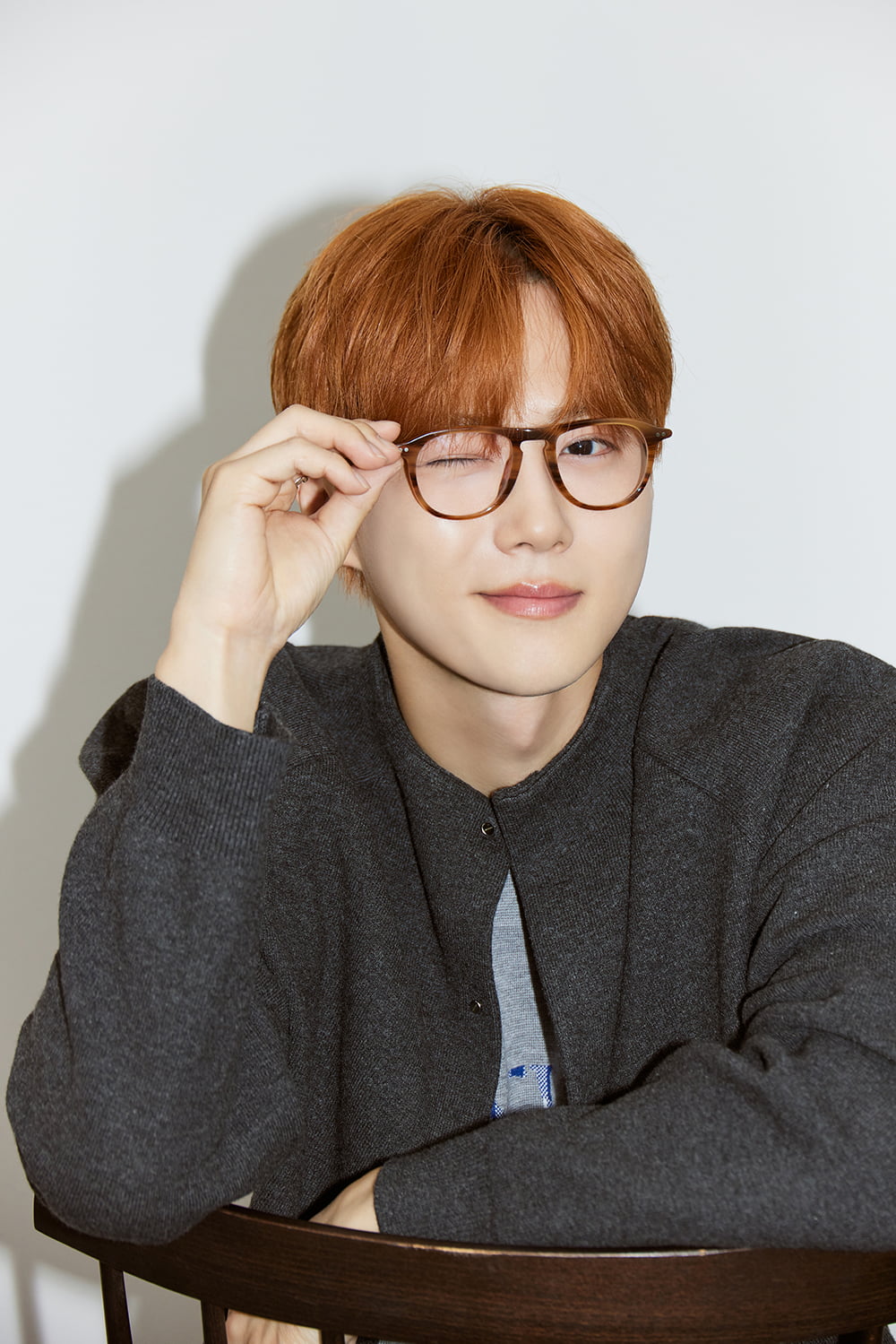 EXO's Suho Returns with Fourth Mini Album 'Who Are You'