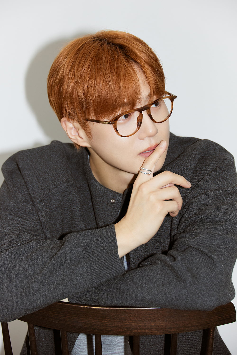 EXO's Suho Returns with Fourth Mini Album 'Who Are You'