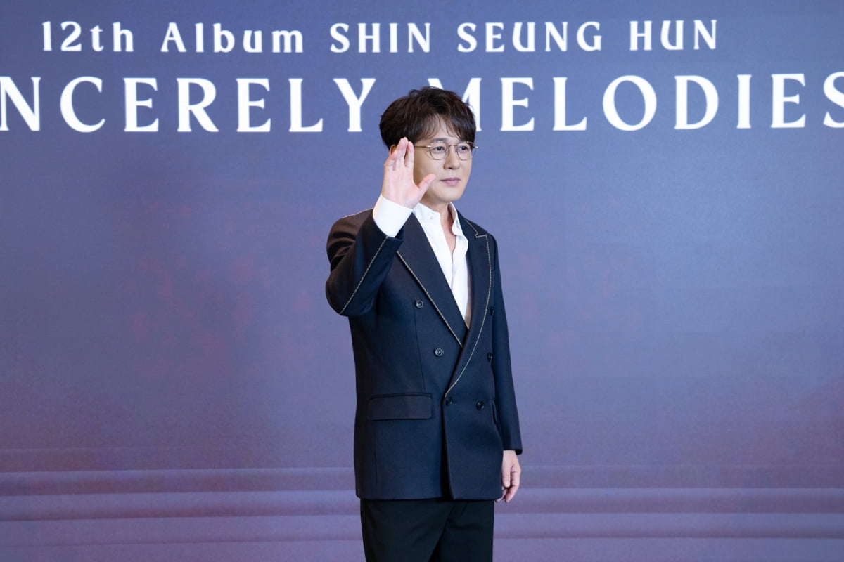 Shin Seung-hun Returns After a Decade with 'SINCERELY MELODIES', Celebrated by Fellow Stars
