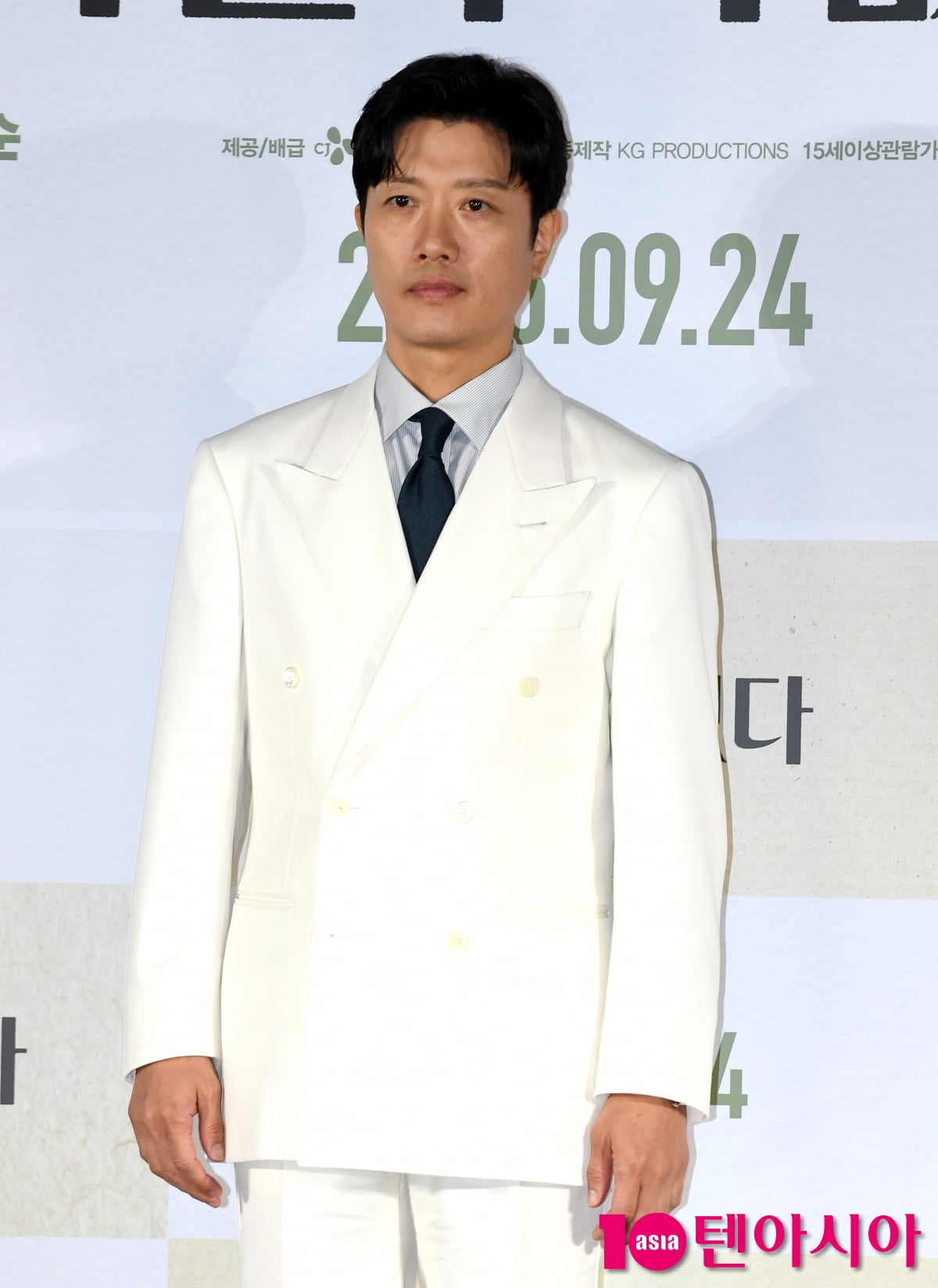 Park Hee-soon Attends Press Screening of Upcoming Film 'No Other Choice'