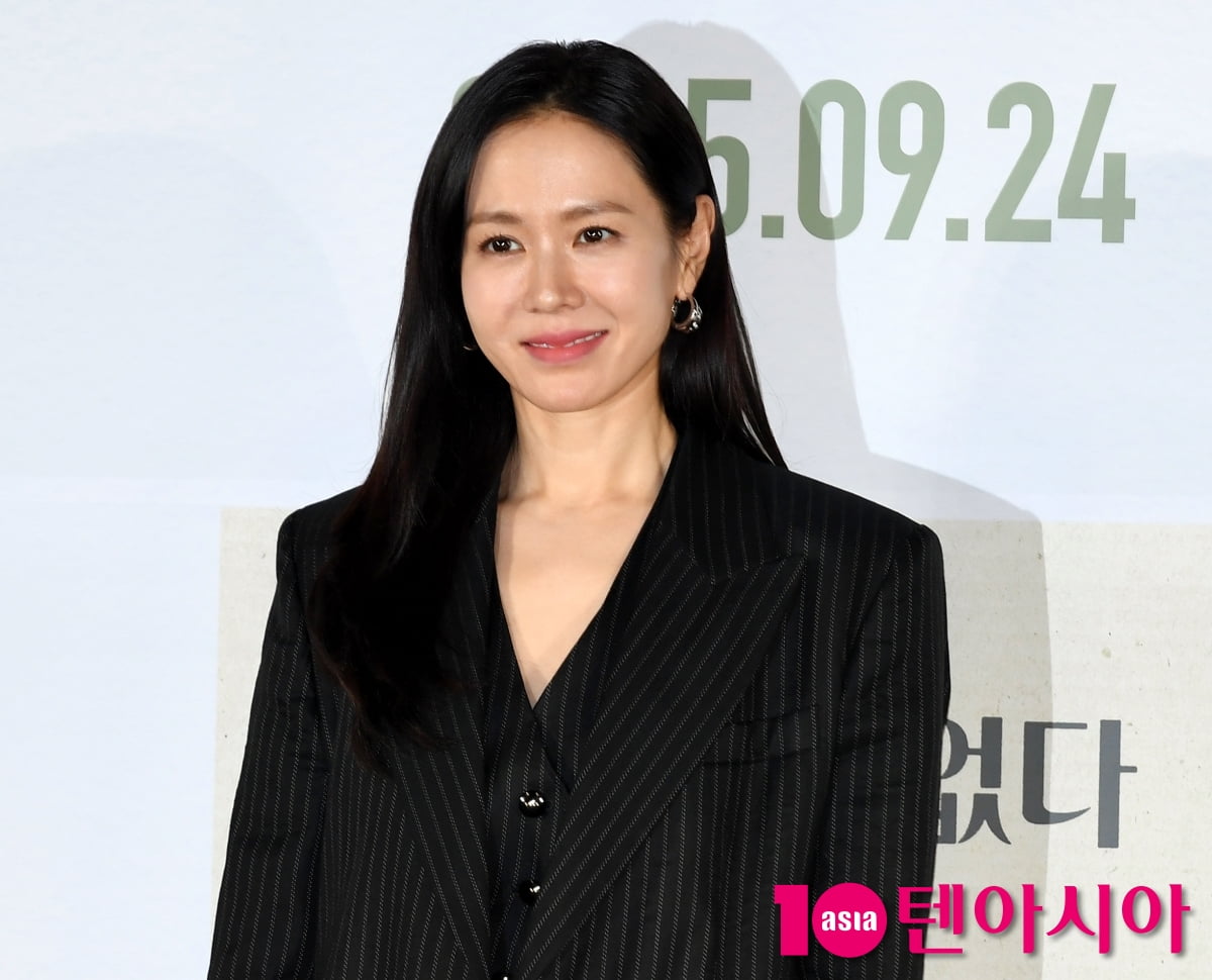 Son Ye-jin Attends Press Screening of 'No Choice' in Seoul