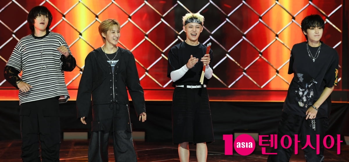 バンドAxMxP、SBS 'THE SHOW'で圧巻のパフォーマンスを披露