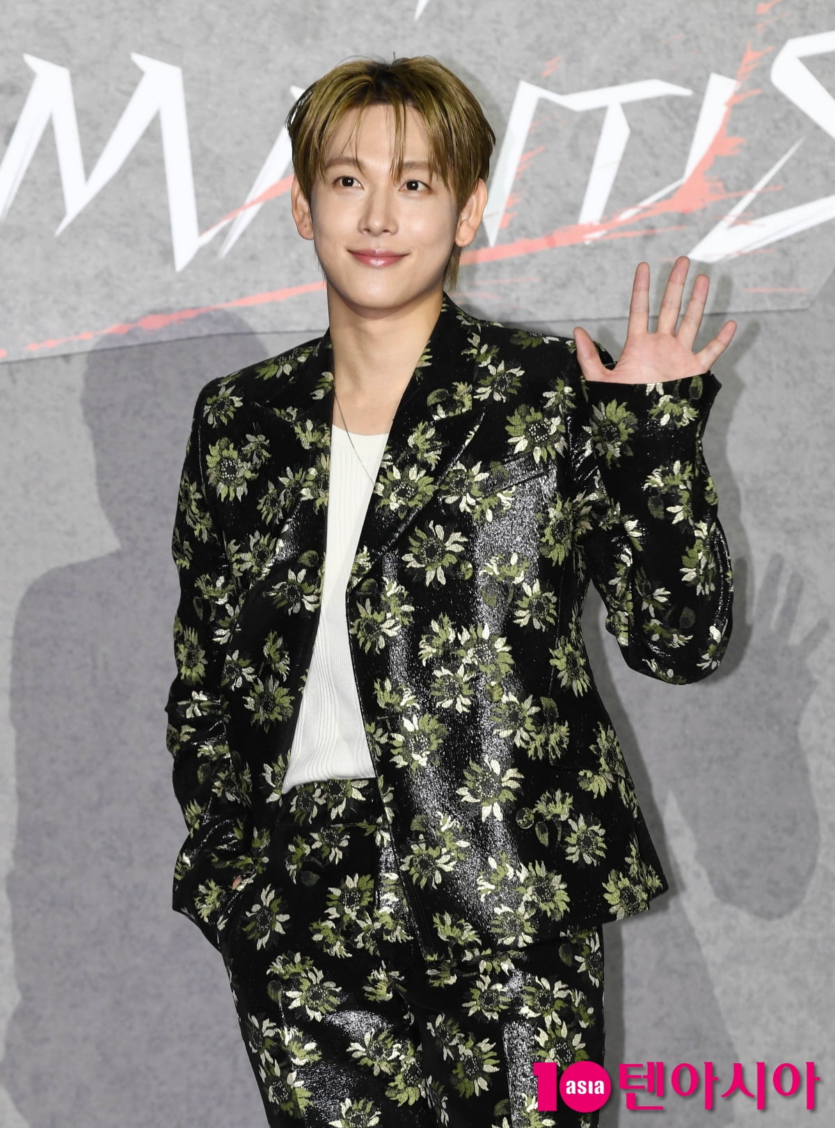 イム・シワン、Netflix映画『カマキリ』制作報告会に登場