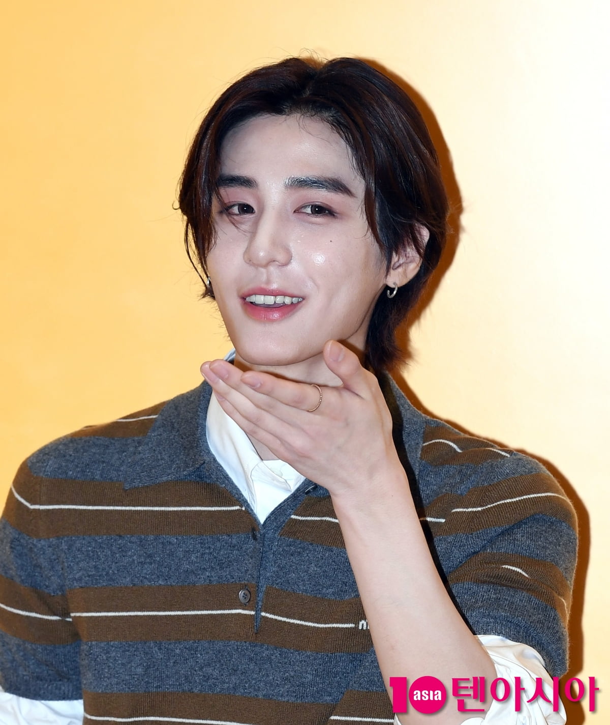 BOYNEXTDOOR's Leehan Shines at Miu Miu Atheneum Pop-Up Event in Seoul