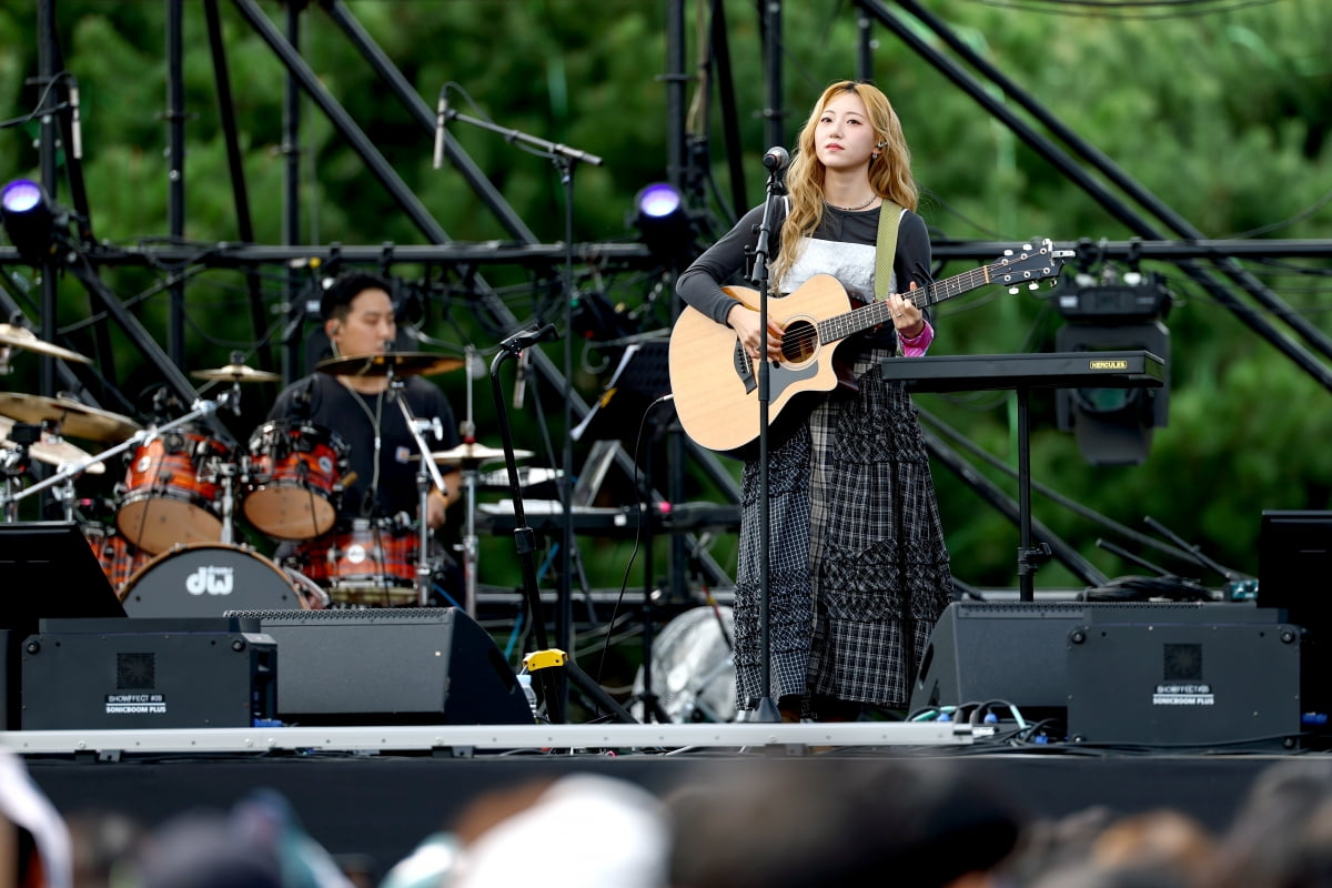 キョン・ソ、2025年に新曲発表予定！ATAフェスティバルでの感動的なステージ