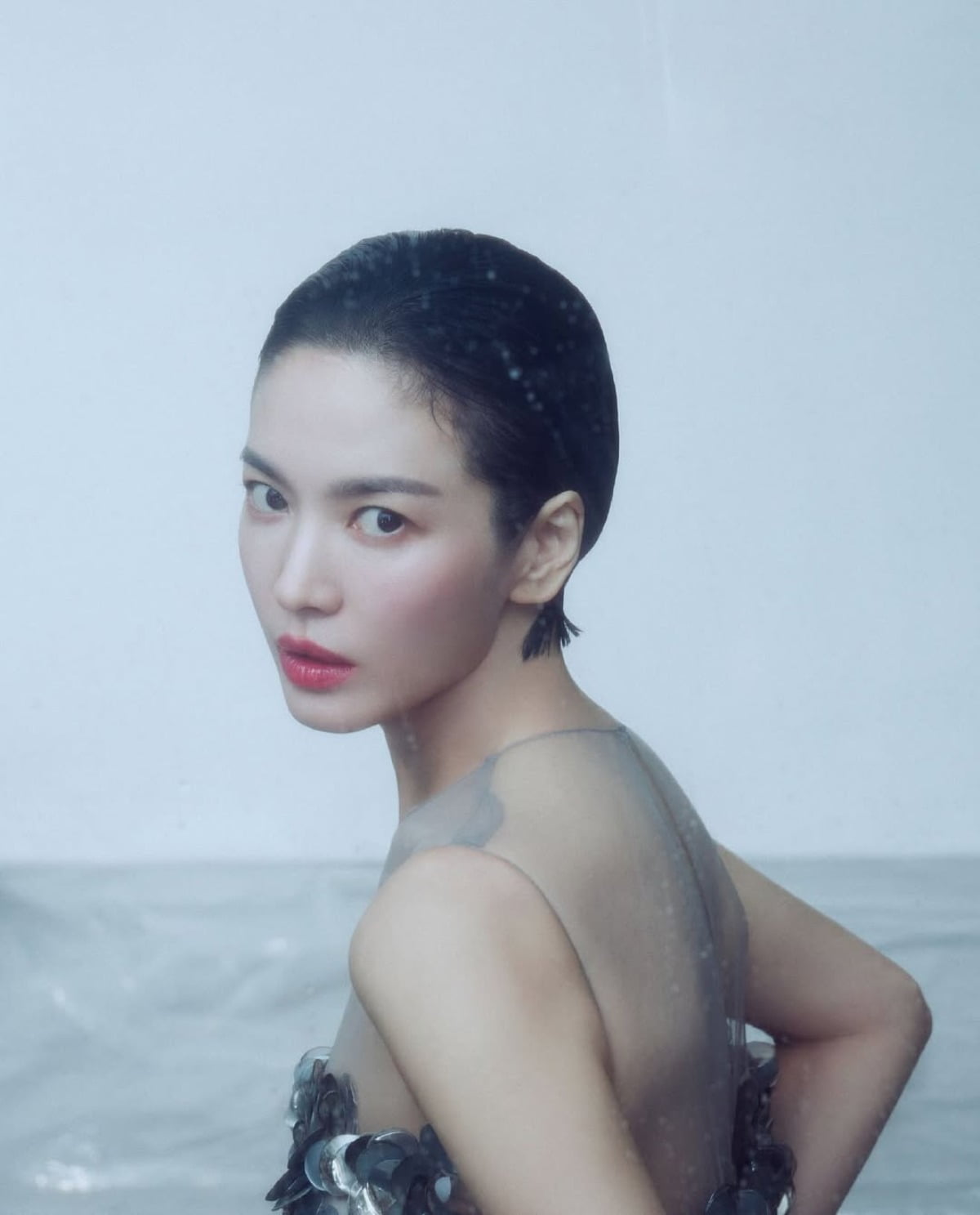 Song Hye-kyo Stuns in Latest Instagram Photoshoot, Fans Praise Her Timeless Beauty