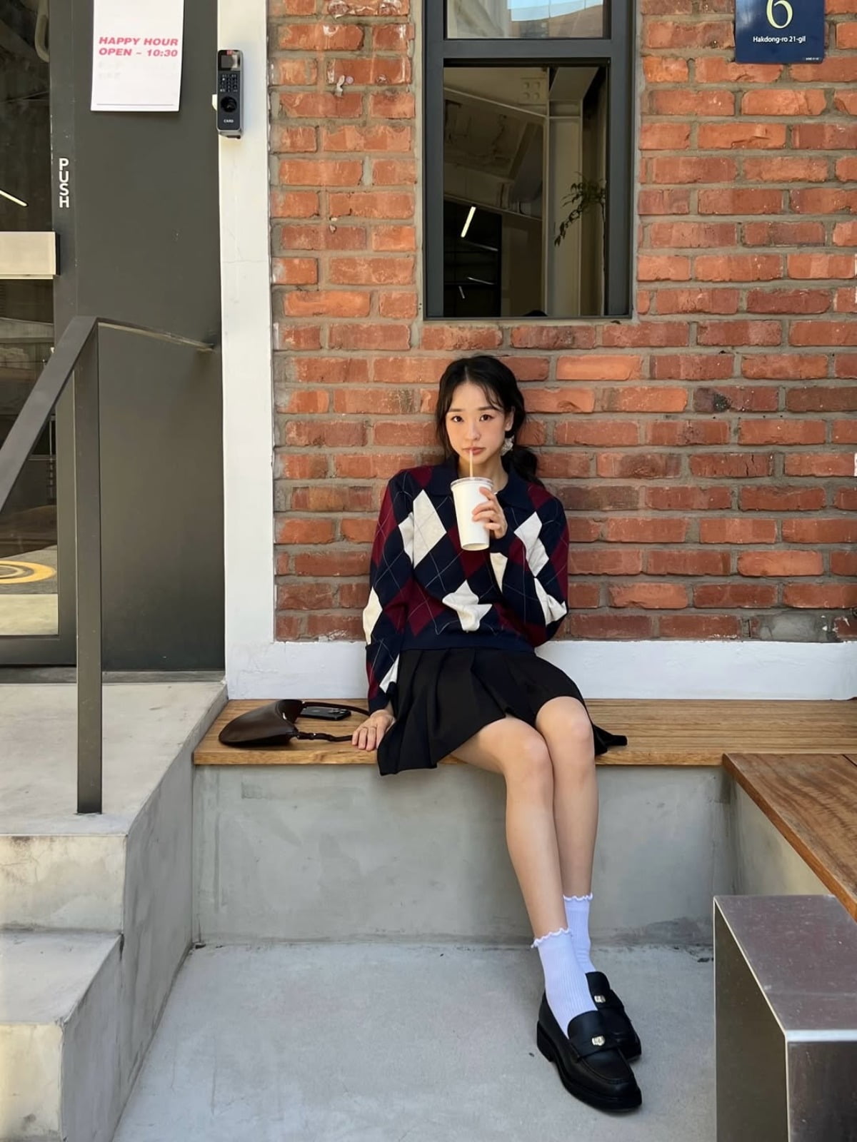 Son Yeon-jae Charms Fans with Her Timeless Beauty in Latest Instagram Post