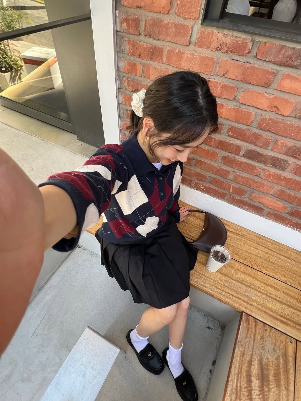 Son Yeon-jae Charms Fans with Her Timeless Beauty in Latest Instagram Post