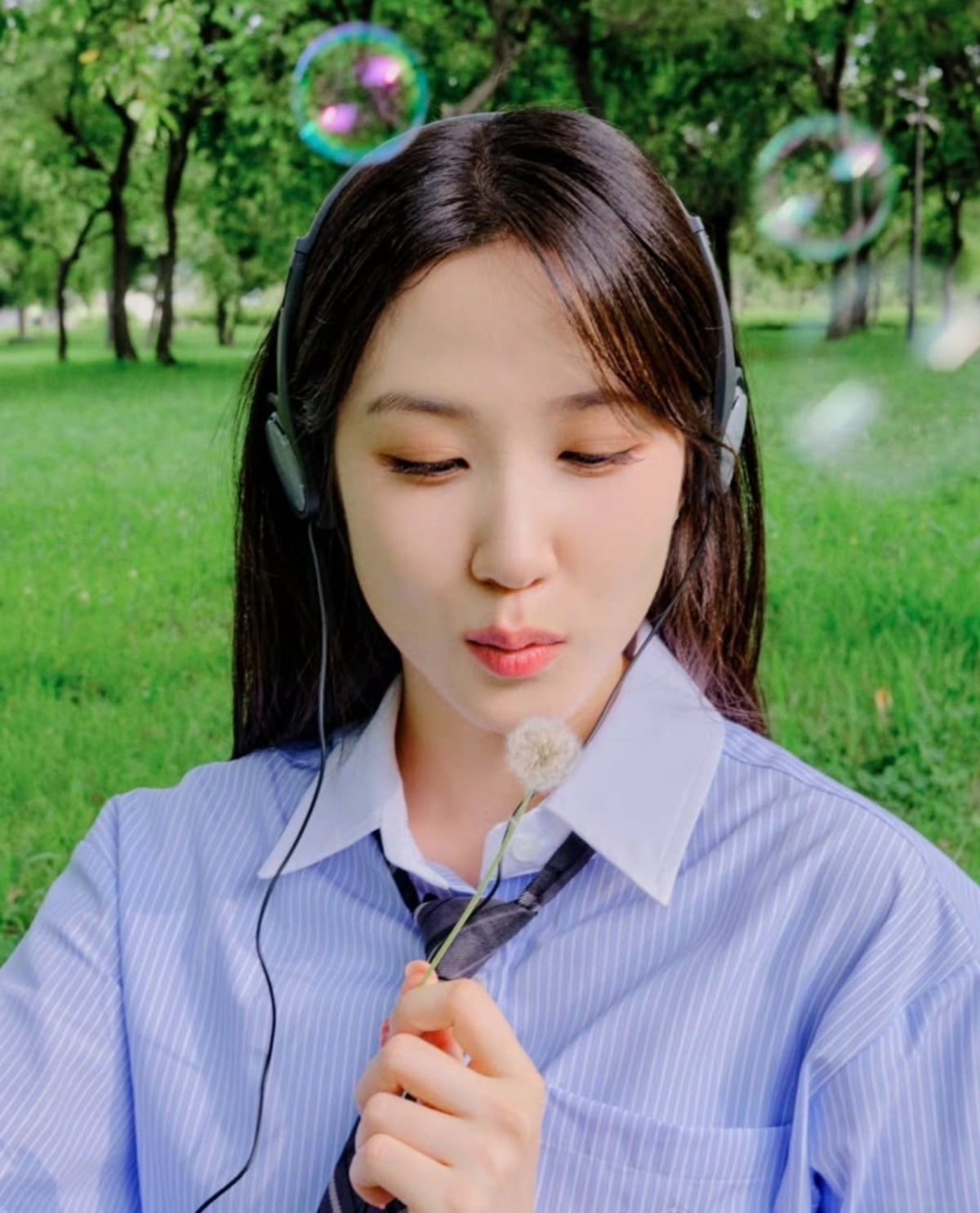 Park Eun-bin Charms Fans with Her Refreshing Beauty in Latest Instagram Post