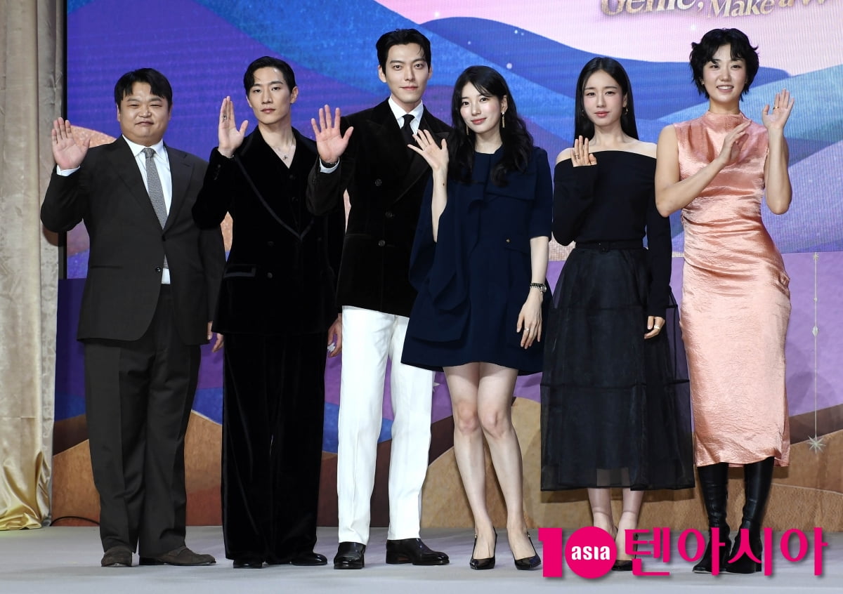 Netflix新シリーズ『Genie, Make A Wish』制作発表会にキム・ウビン、スジら豪華キャストが集結