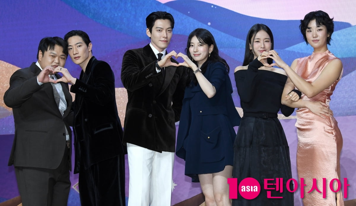 Netflix新シリーズ『Genie, Make A Wish』制作発表会にキム・ウビン、スジら豪華キャストが集結